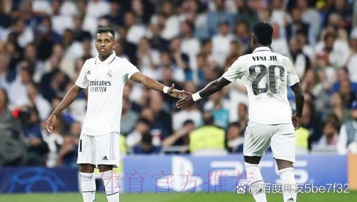 马卡:皇马和戴维斯有协议 若后者加盟将影响结构 马卡:皇马和戴维斯有协议 若后者加盟将影响结构